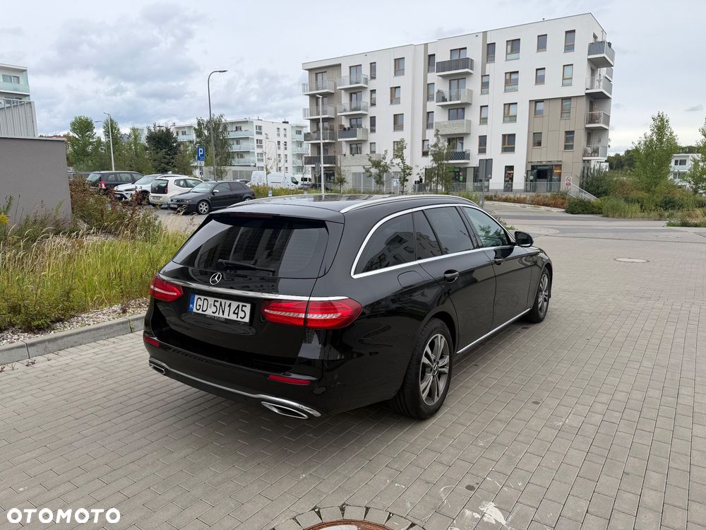 Mercedes-Benz Klasa E 220 d 9G-TRONIC - 4