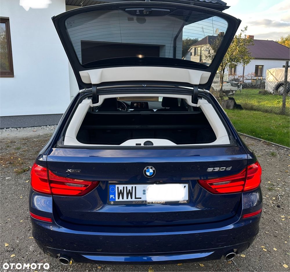 BMW Seria 5 530d xDrive - 15