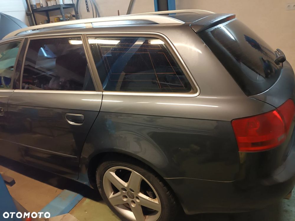 Audi A4 Limousine - 13