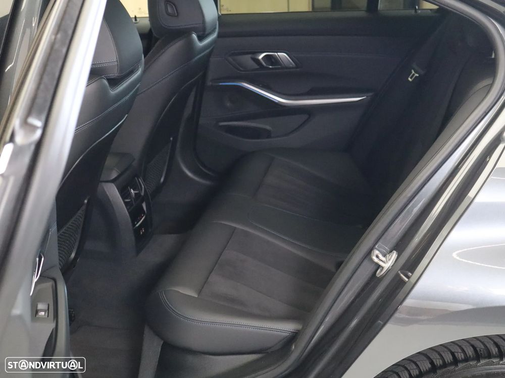 BMW 320 e Aut. M Sport - 15