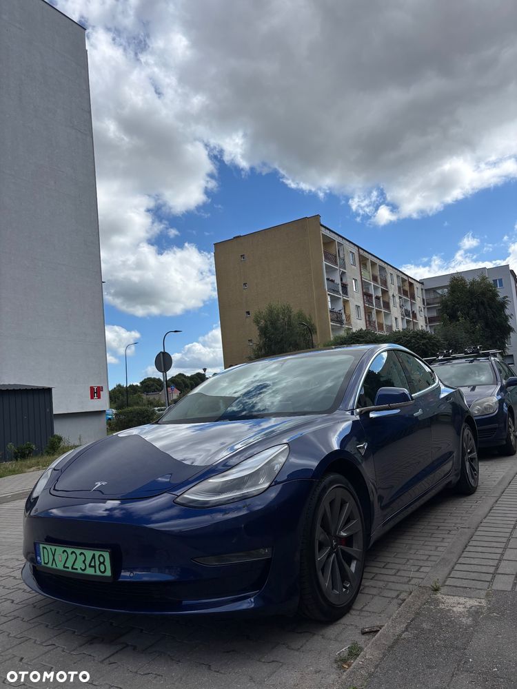 Tesla Model 3 - 9