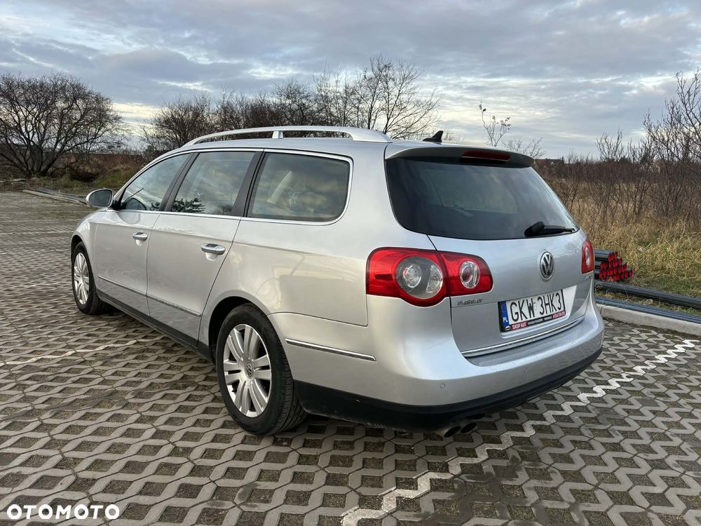 Volkswagen Passat 2.0 TDI Trendline - 4