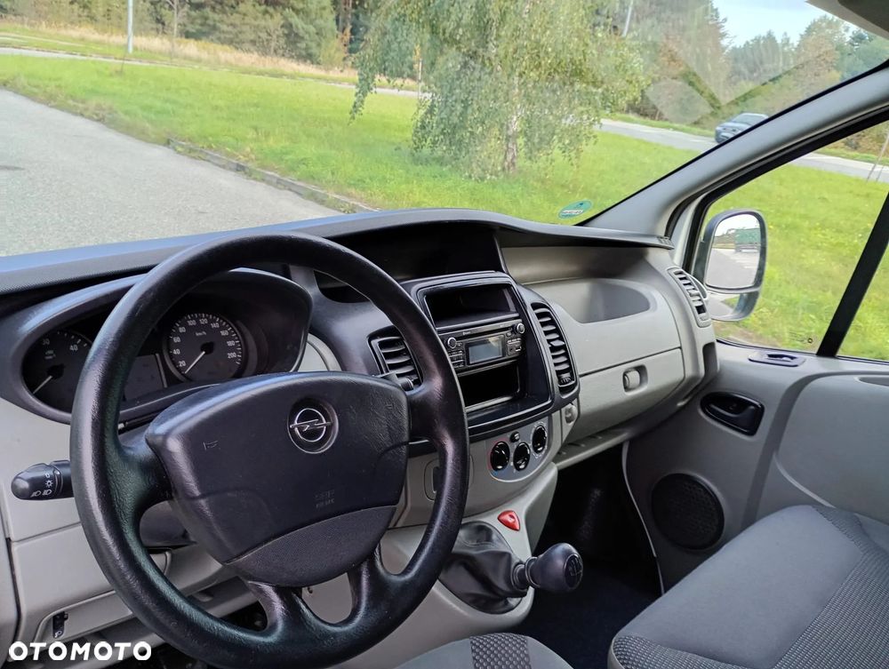 Opel Vivaro - 27