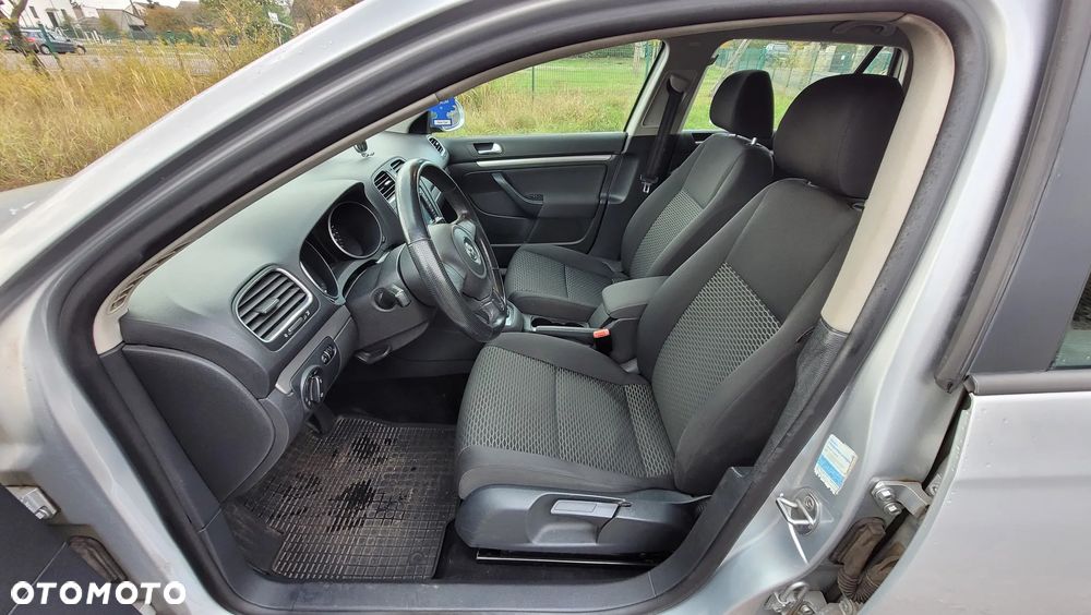 Volkswagen Golf - 14