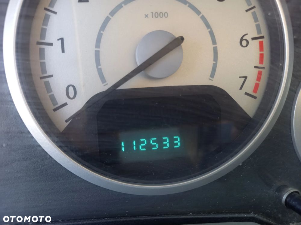Chrysler Town & Country - 5