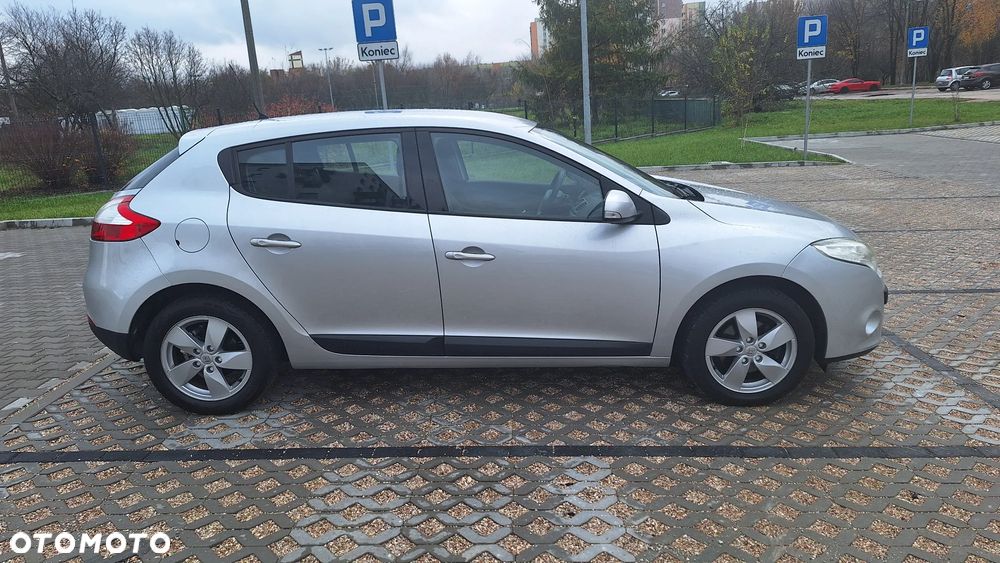 Renault Megane 1.6 16V 110 Expression - 12