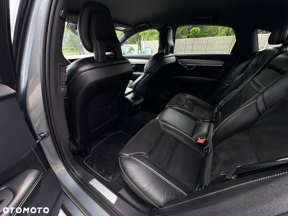Volvo S90 D5 AWD Geartronic R Design - 26