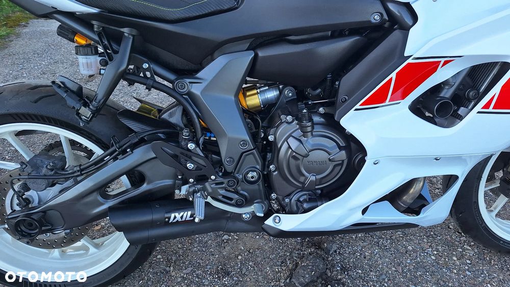 Yamaha R7 - 20
