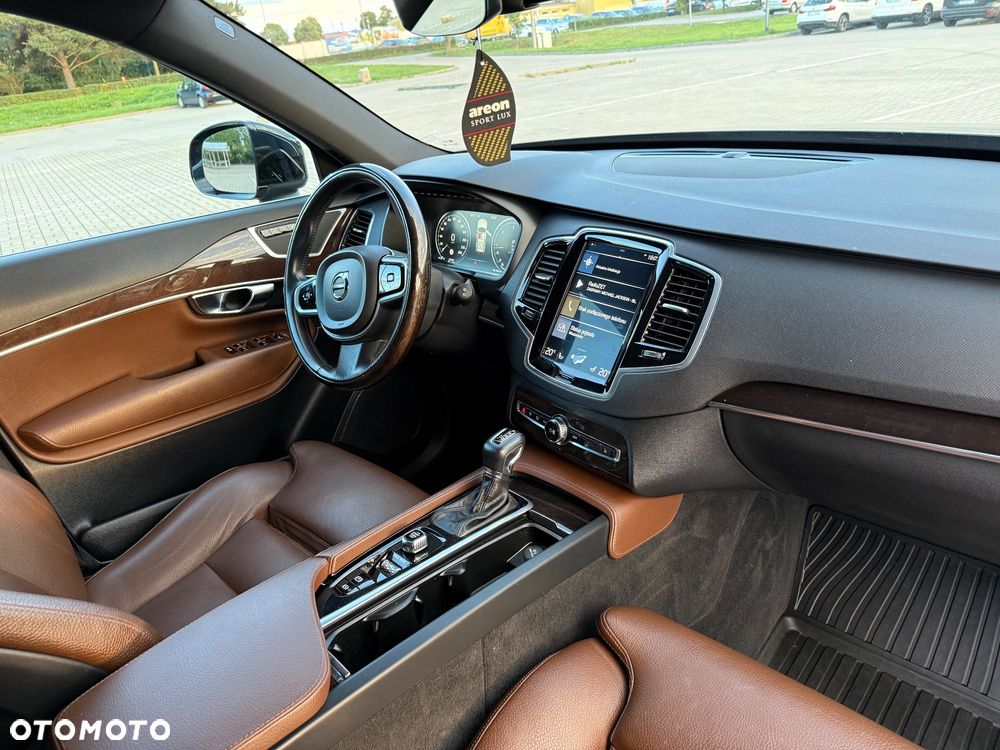 Volvo XC 90 - 20
