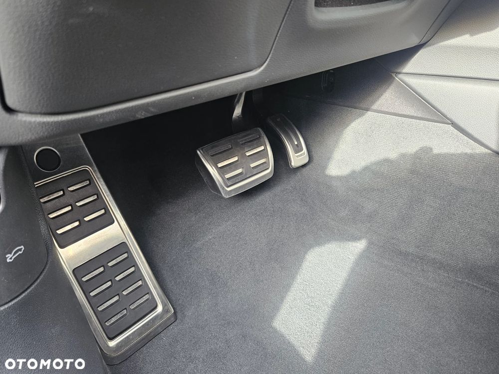 Audi A4 Avant - 30