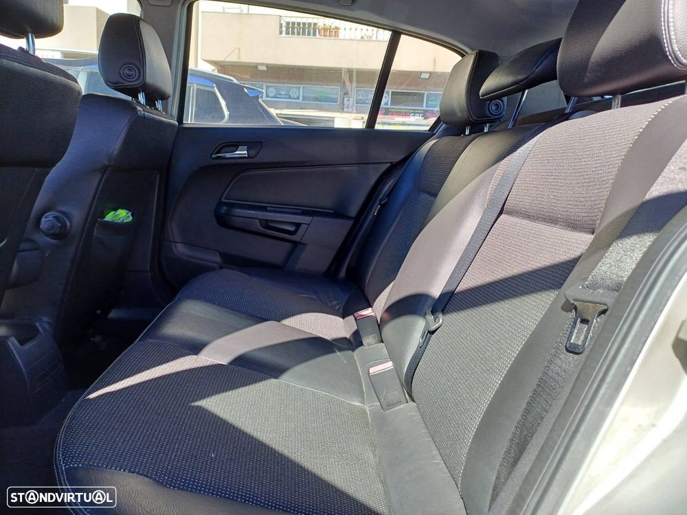 Opel Astra 1.7 CDTI Cosmo M5 - 4