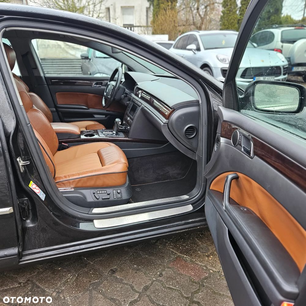 Volkswagen Phaeton - 21