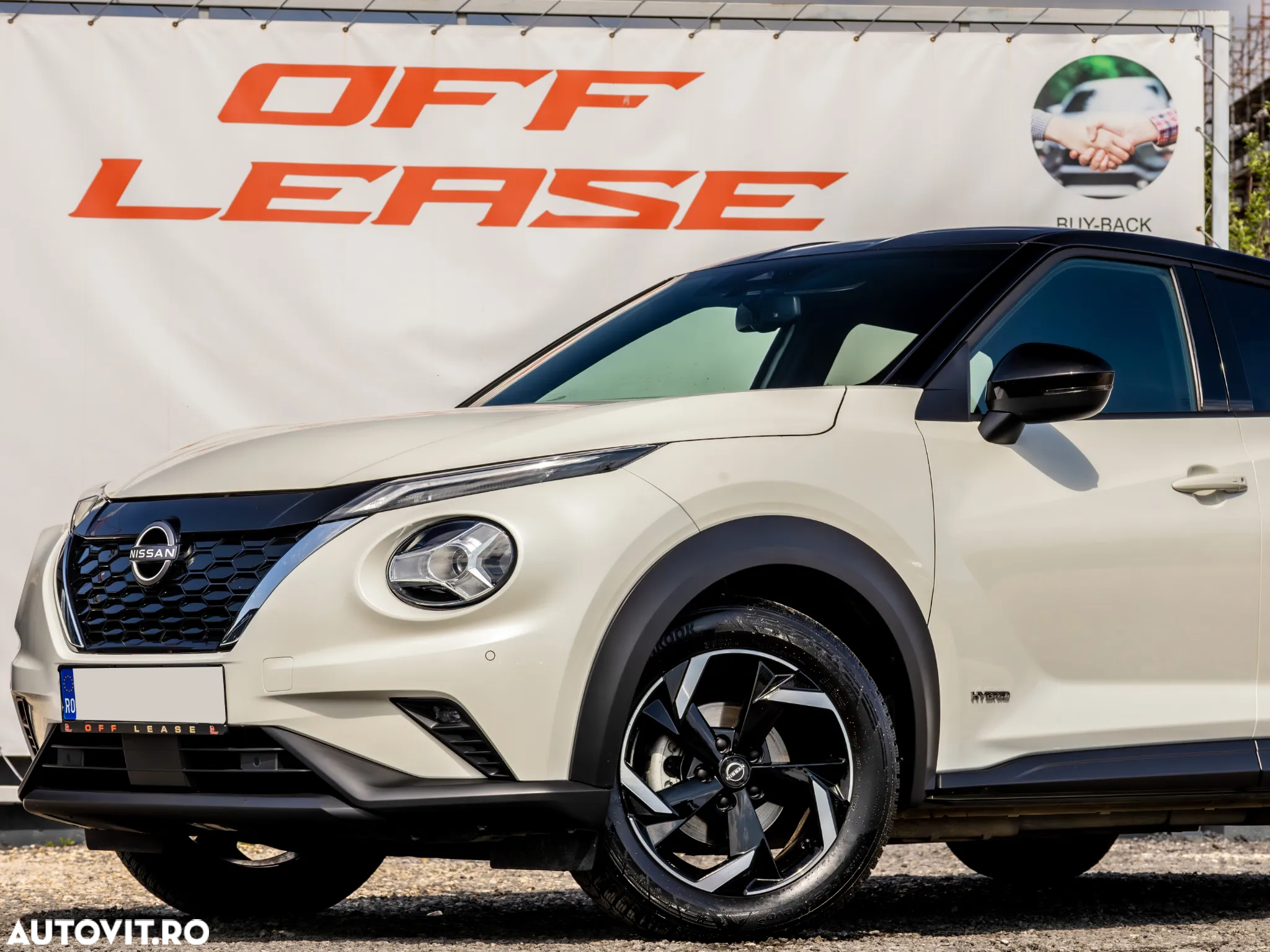 Nissan Juke Hybrid N-Connecta - 12