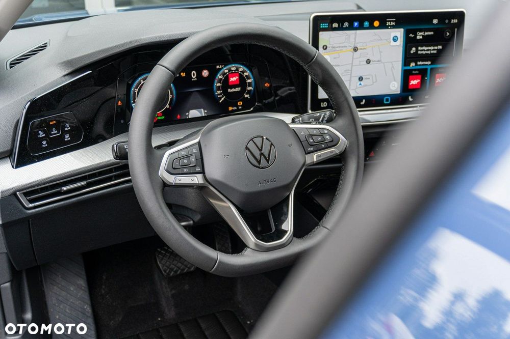 Volkswagen Golf - 16