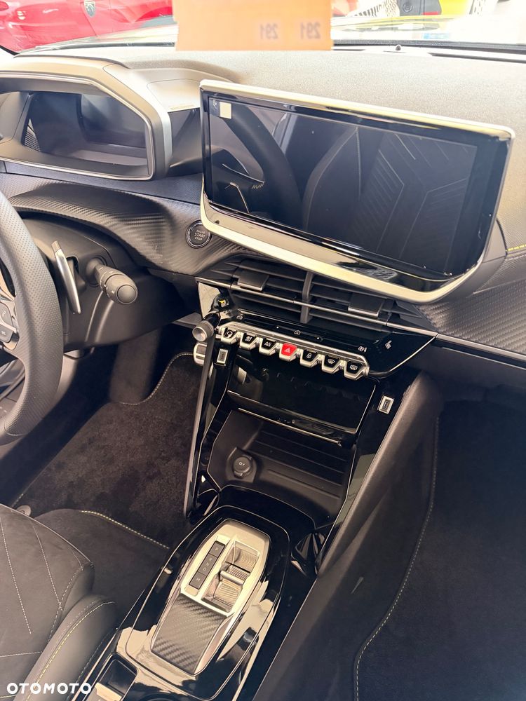 Peugeot 2008 - 19