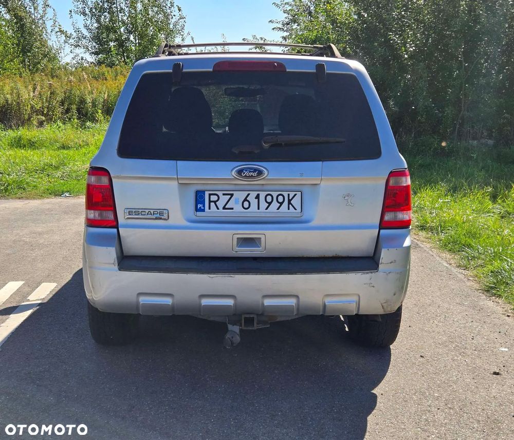 Ford Escape 2.5 FWD S - 4