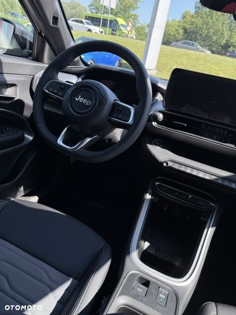 Jeep Avenger 1.2 T3 mHEV Upland 4xe eDCT6 - 14