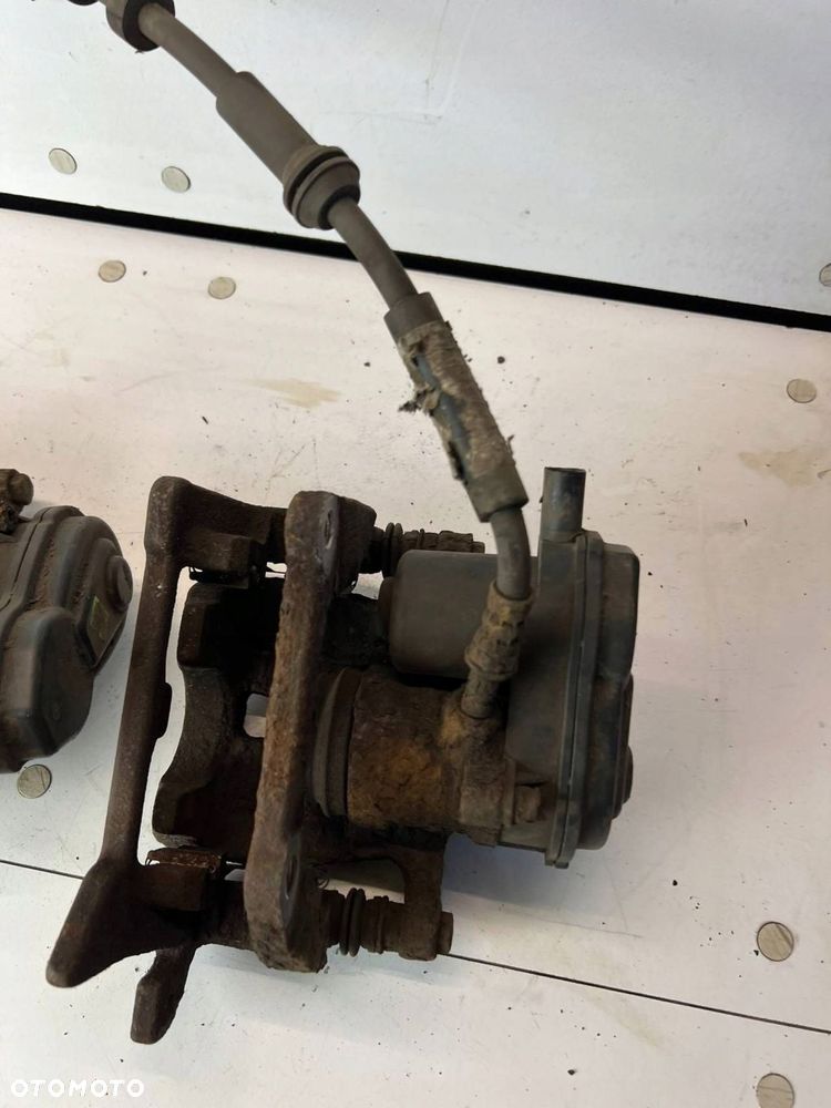 Tylny zacisk hamulcowy 300mm Audi Q5 SQ5 2011 TYŁ KOMPLET - 9