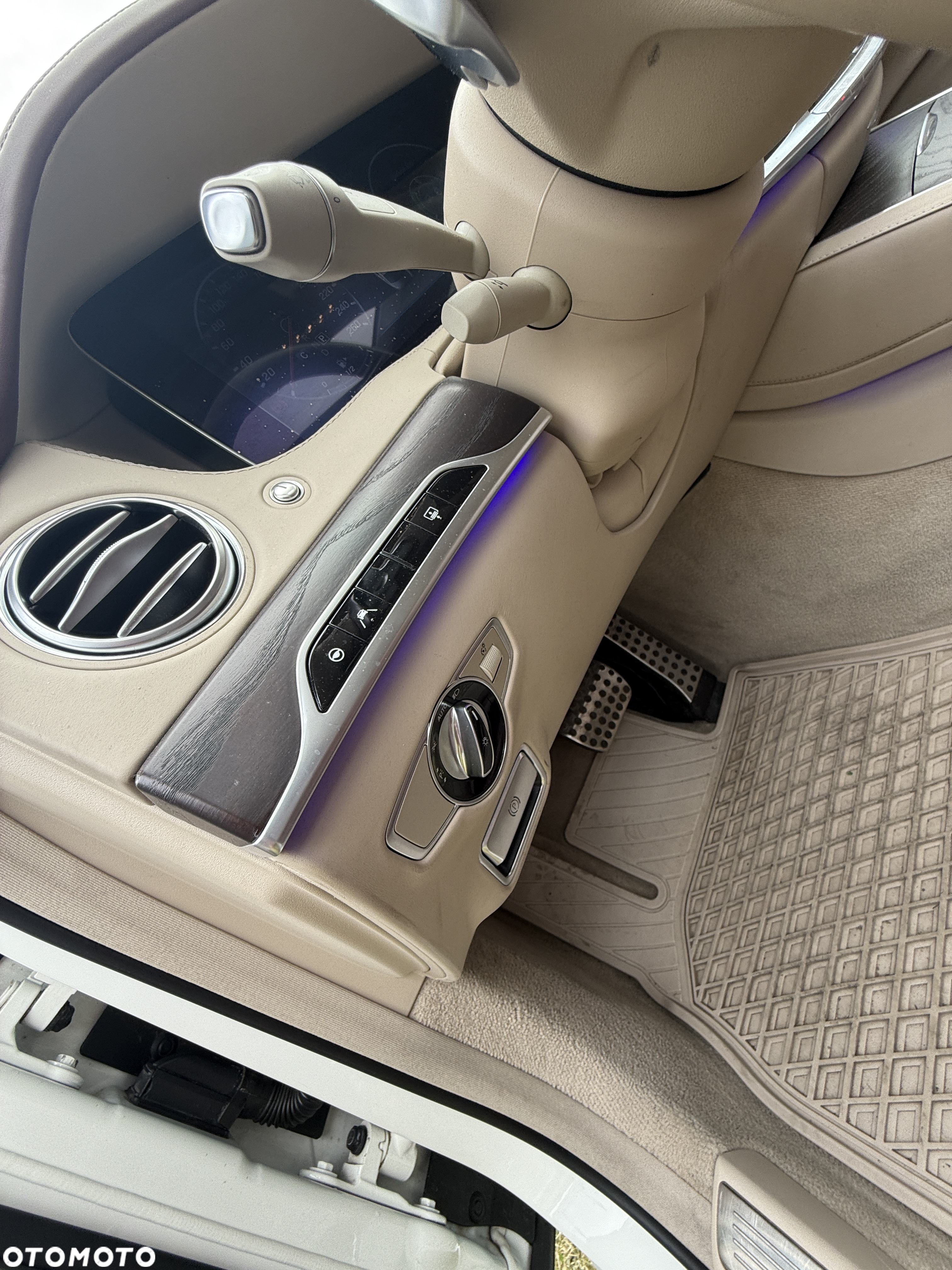 Mercedes-Benz Klasa S 560 4-Matic L 9G-TRONIC - 28