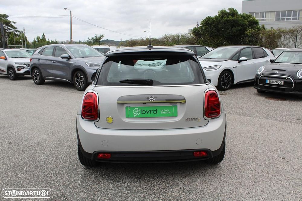 MINI 3 Portas Cooper SE Essential - 10