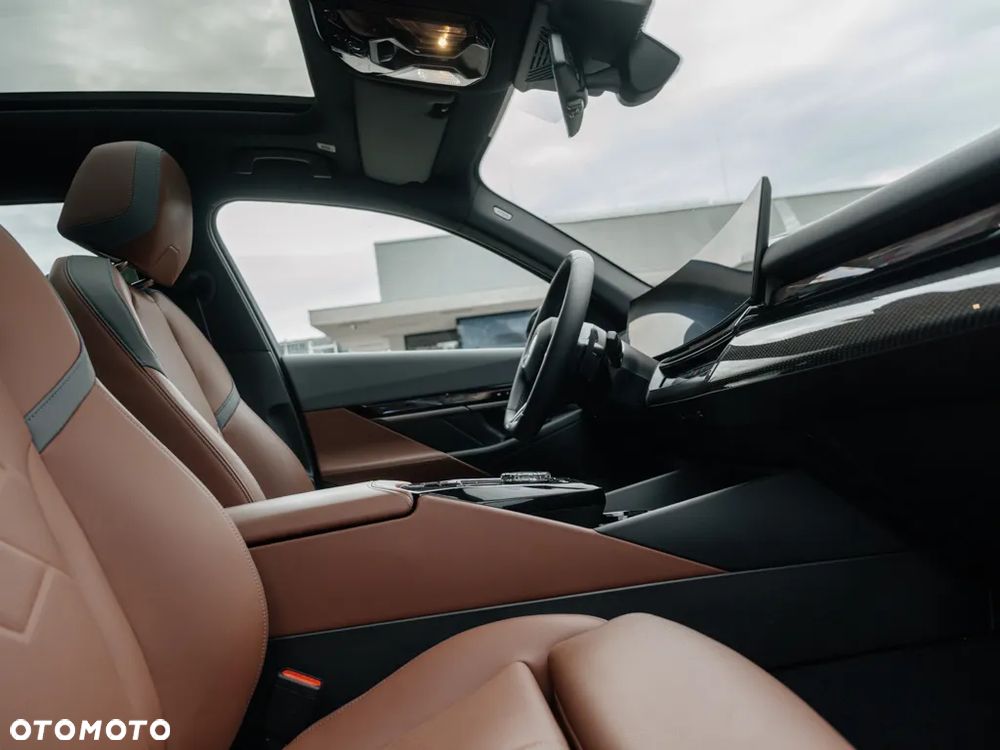 BMW Seria 5 530e xDrive - 10