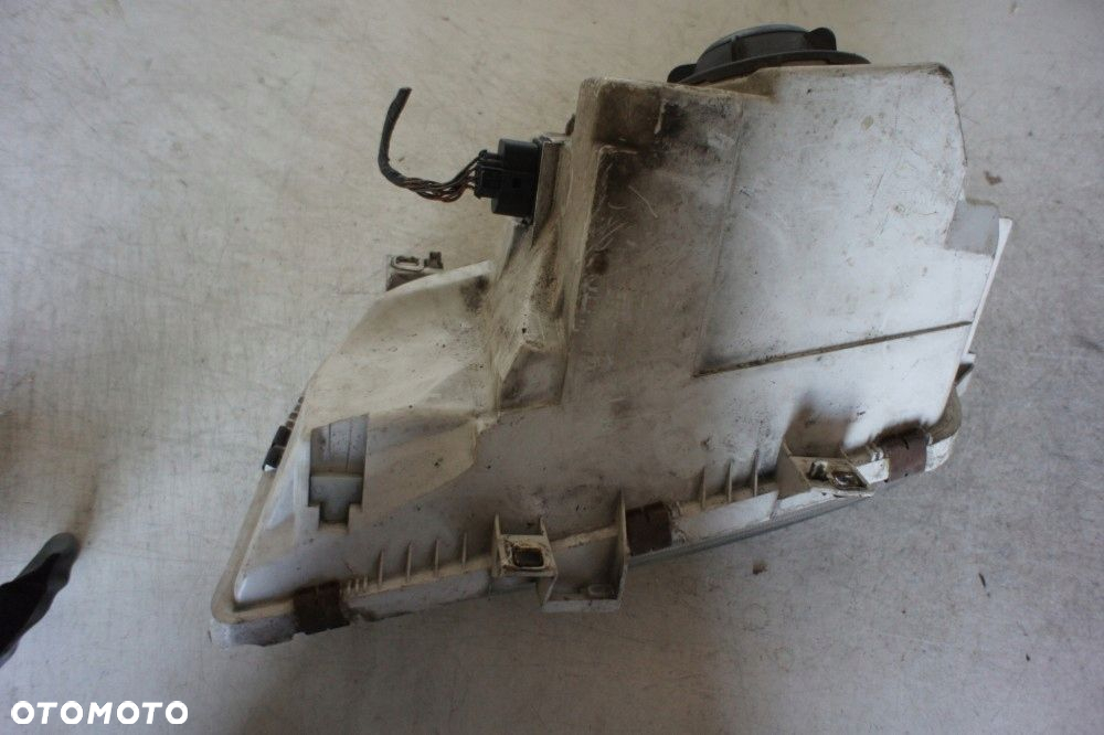 FORD GALAXY MK1 LAMPA PRAWY PRZÓD - 4