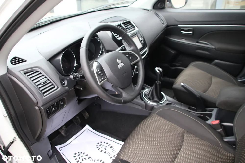 Mitsubishi ASX 1.6 2WD Instyle - 23