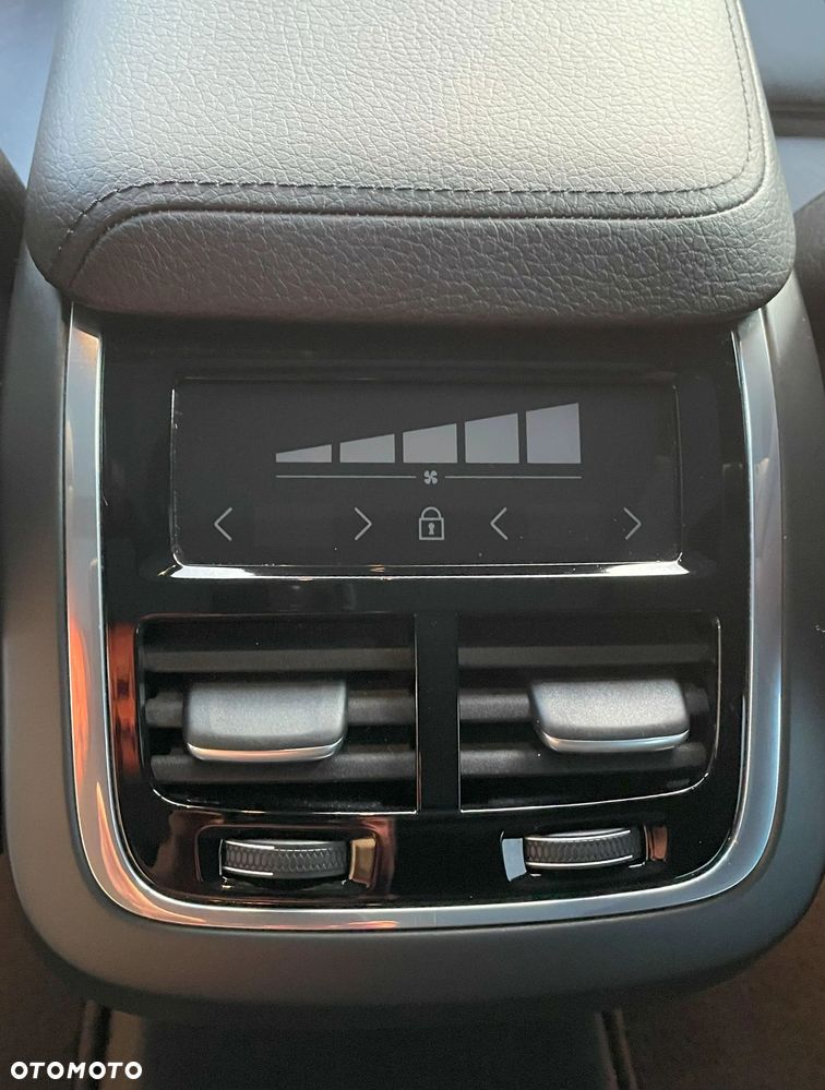 Volvo XC 60 B4 D AWD Geartronic Inscription - 17