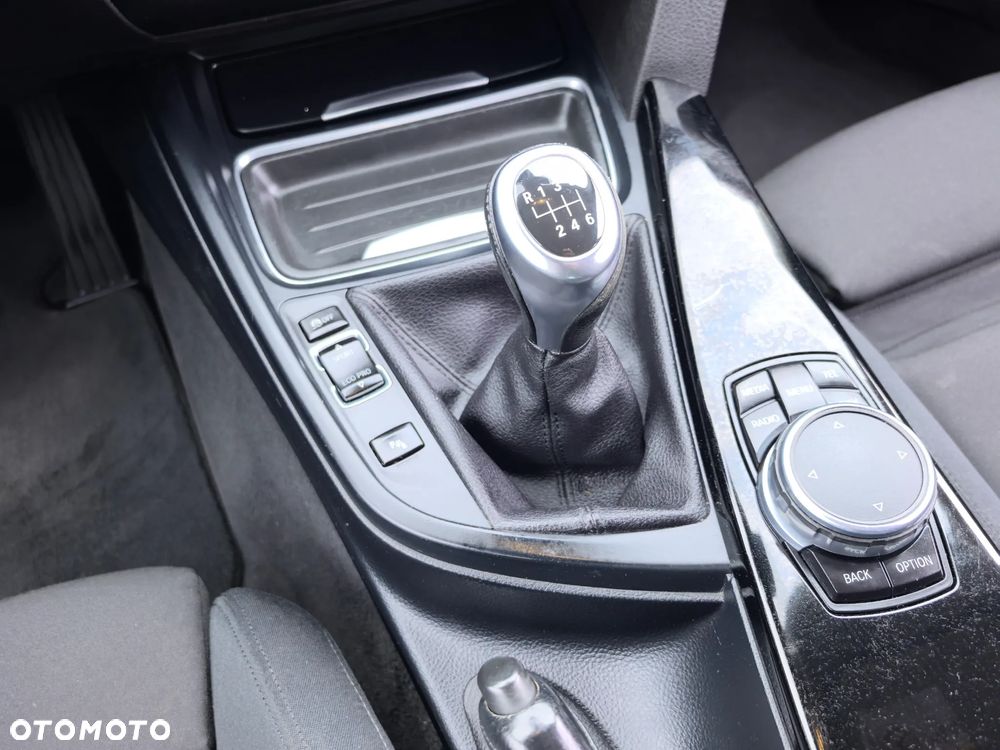 BMW Seria 3 318d Blue Performance Sport Line - 20