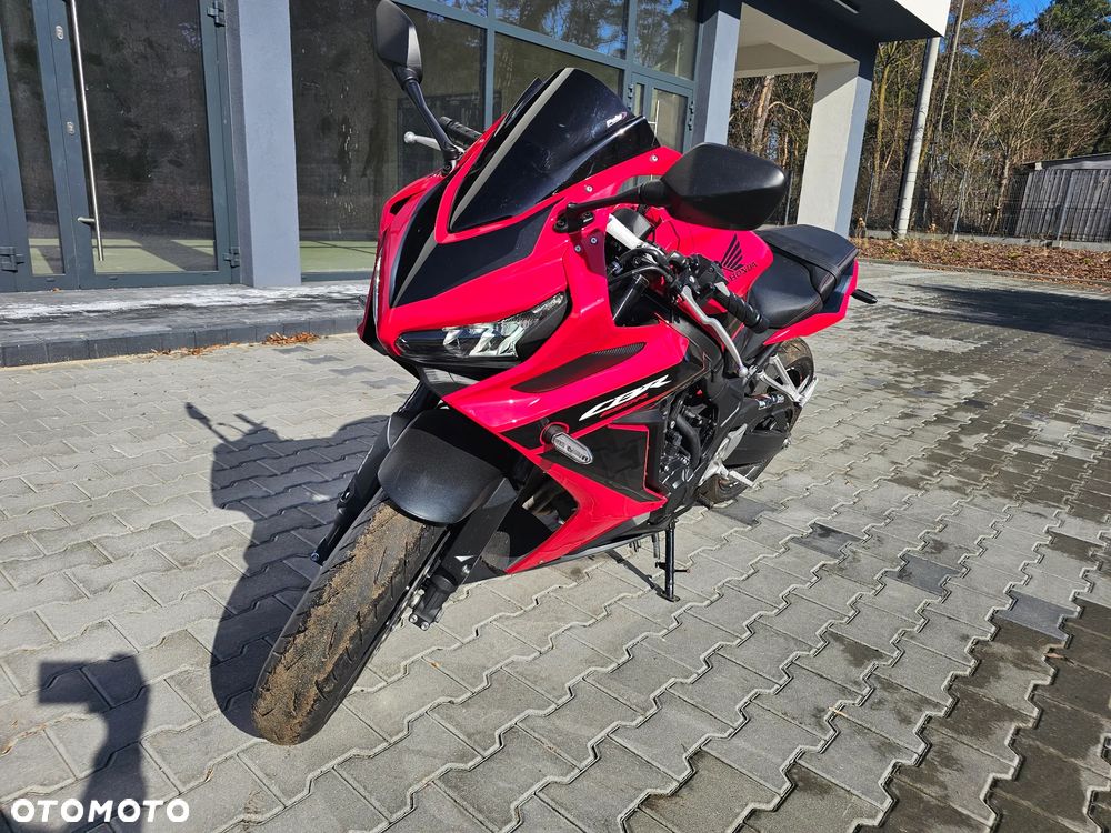 Honda CBR - 19