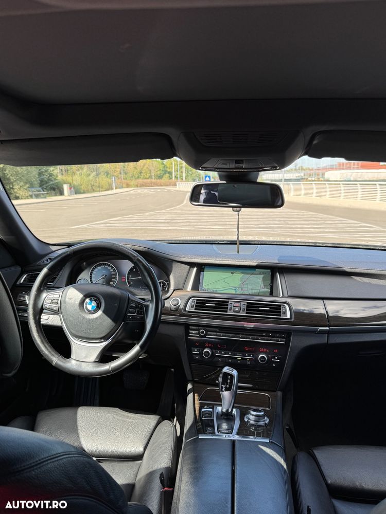 BMW Seria 7 730d - 10