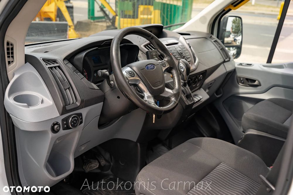 Ford Transit - 13