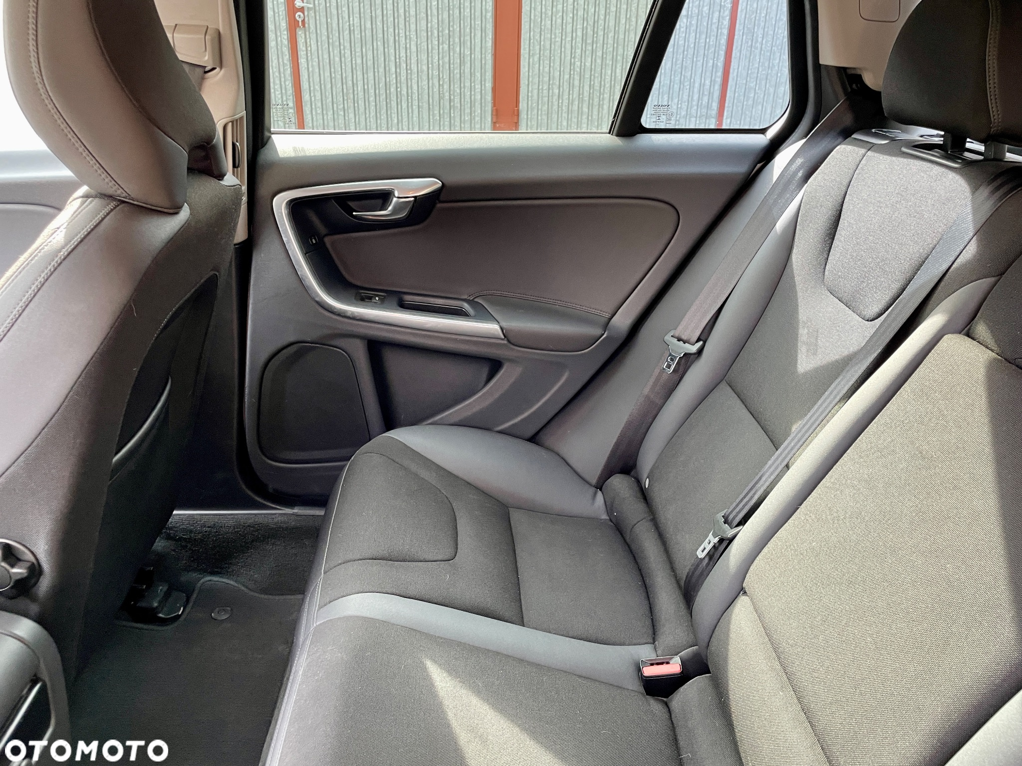 Volvo V60 D2 Drive-E Kinetic - 13