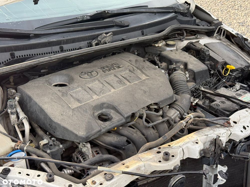 Toyota Corolla 1.6 Active - 8