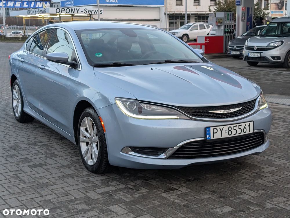 Chrysler 200 - 4