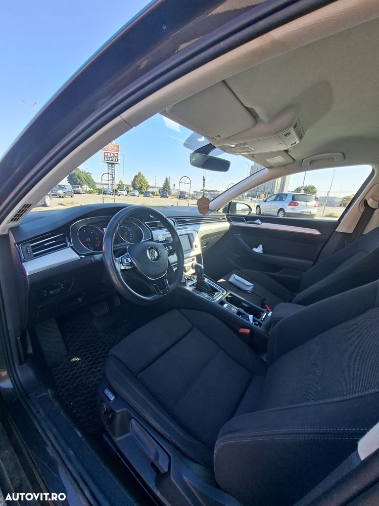 Volkswagen Passat - 10