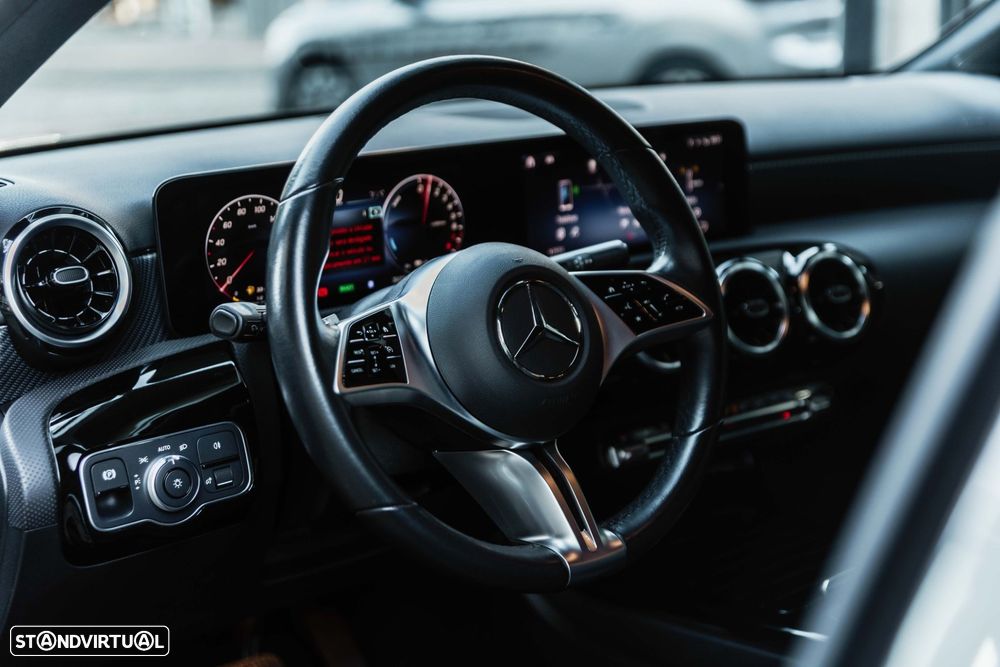 Mercedes-Benz A 250 e Progressive - 11