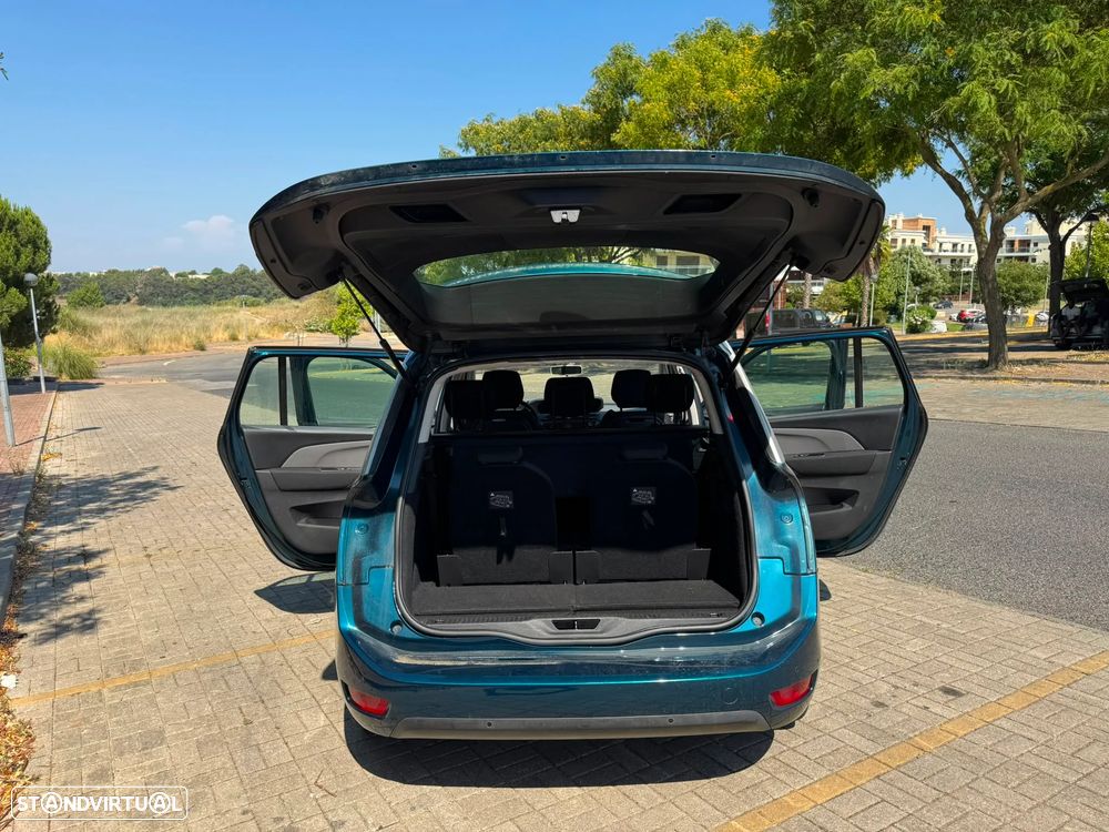 Citroën C4 1.2 PureTech Shine EAT6 - 7