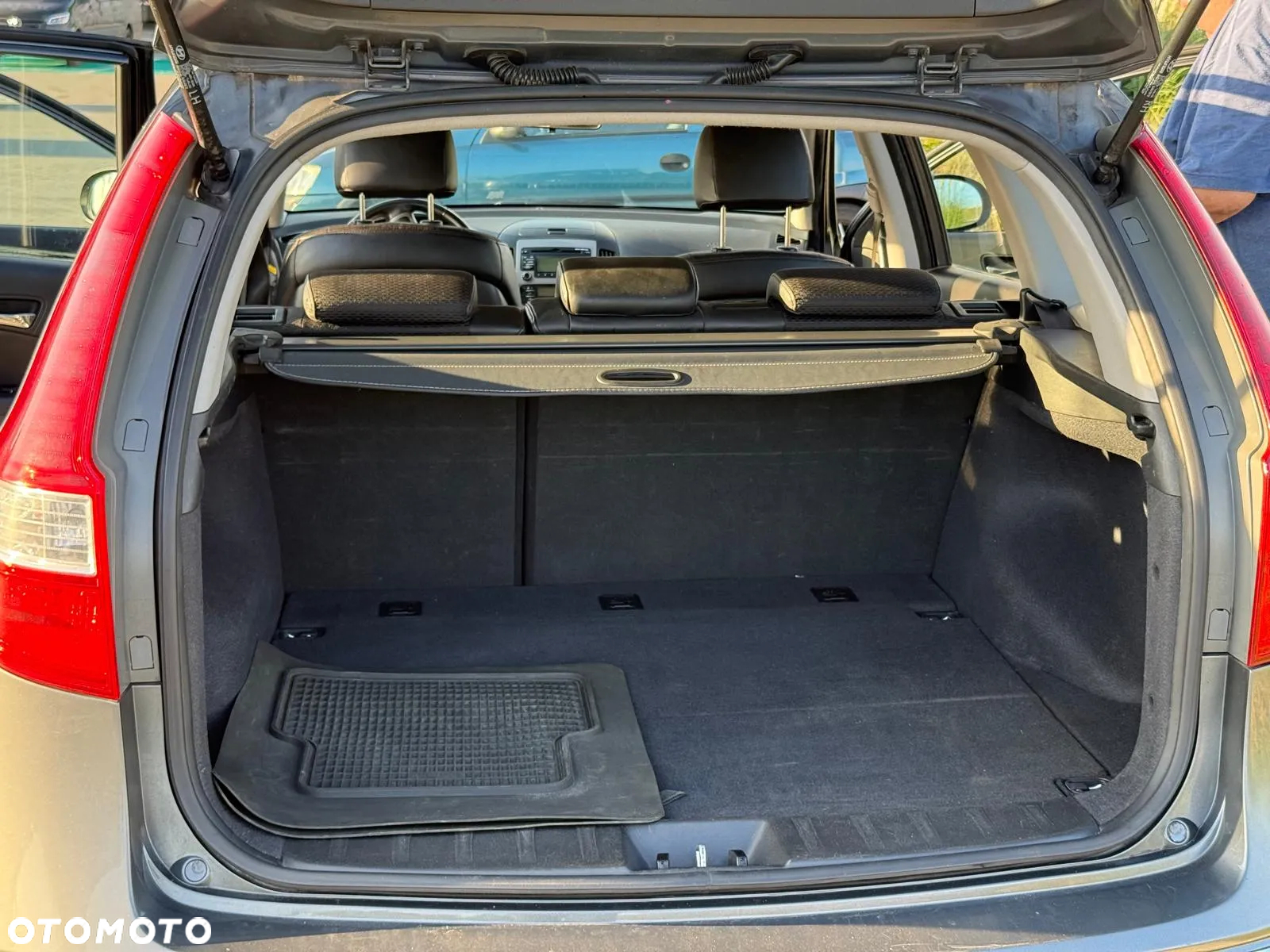 Hyundai i30 i30cw 1.6 Automatik Classic - 14