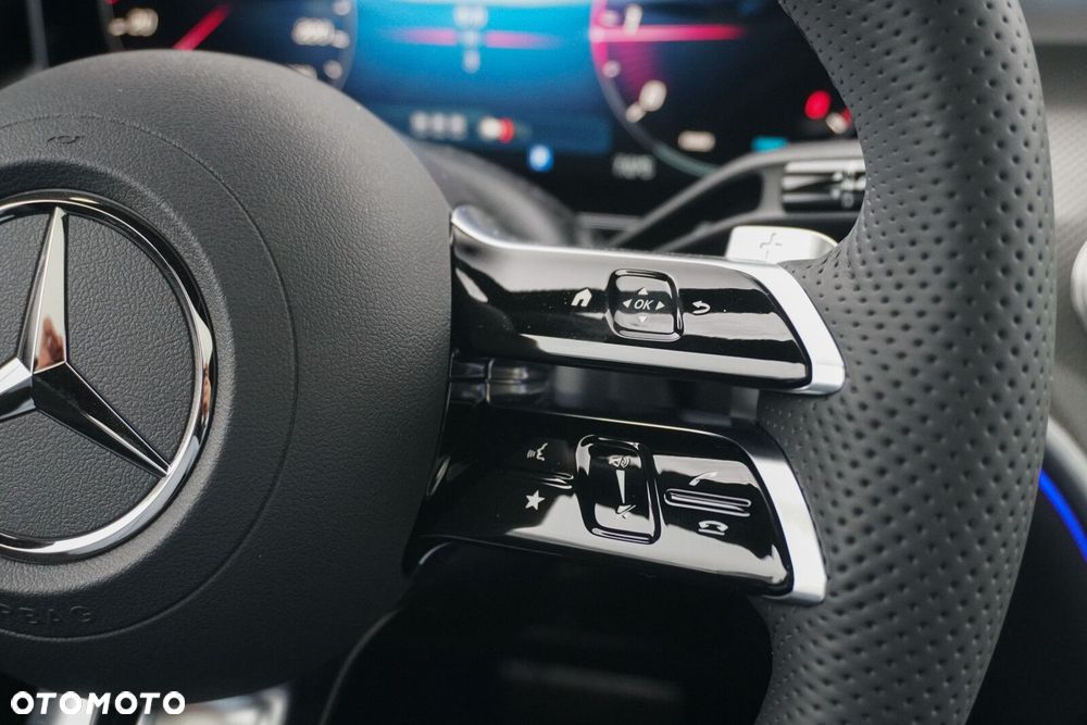 Mercedes-Benz GLC 220 d mHEV 4-Matic AMG Line - 11