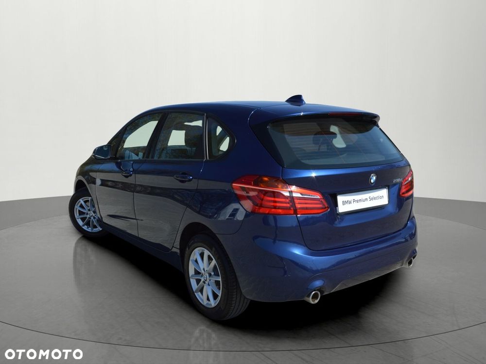 BMW Seria 2 218d - 7
