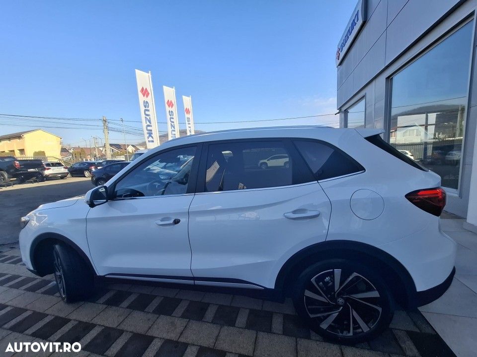 MG ZS HEV Hybrid+ Luxury - 8