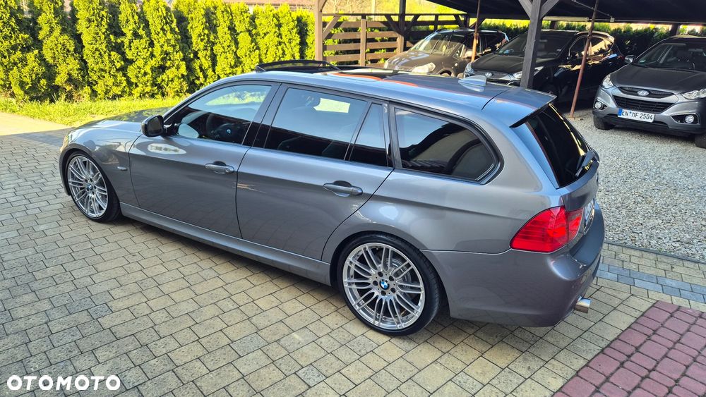 BMW Seria 3 335i - 12