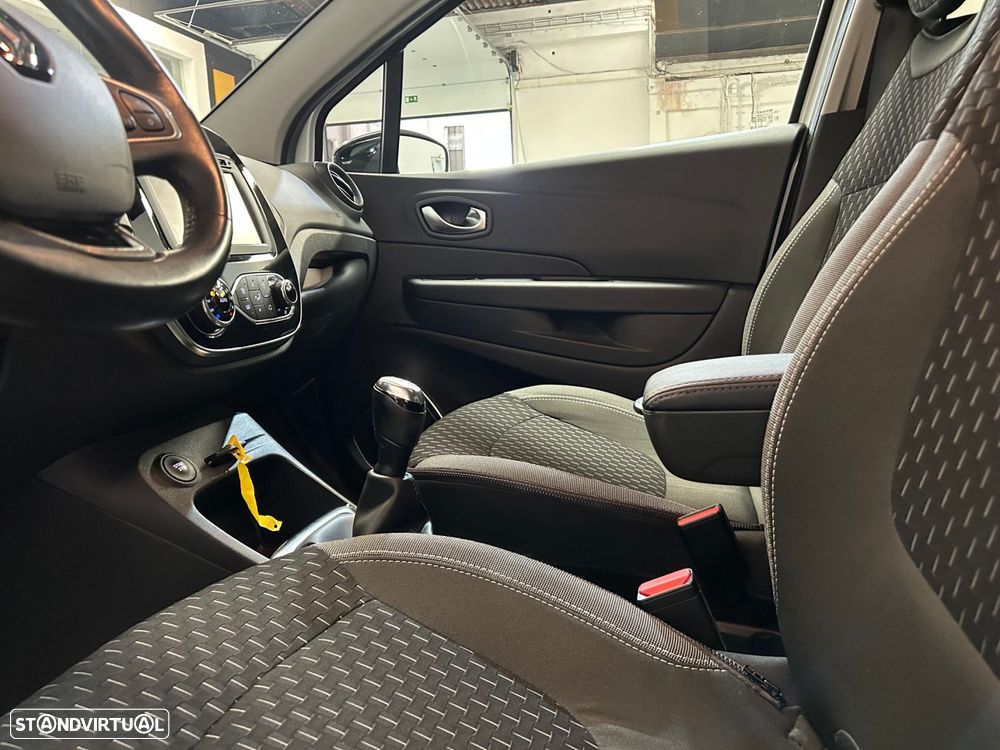 Renault Captur 0.9 TCE Exclusive - 36
