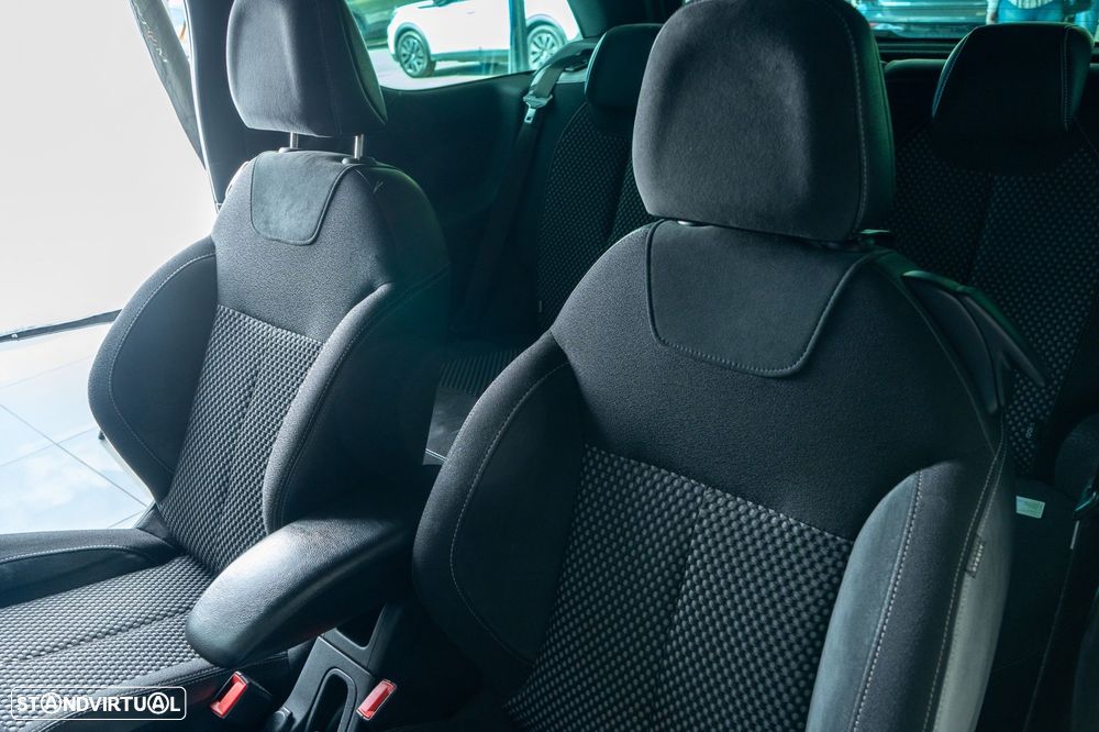 Citroën DS3 1.6 e-HDi So Chic - 10