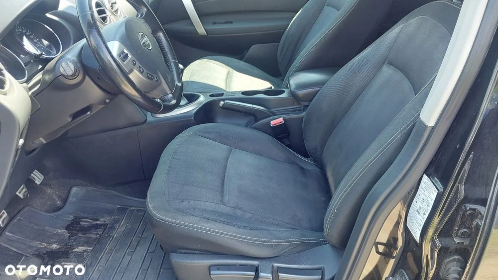 Nissan Qashqai - 12