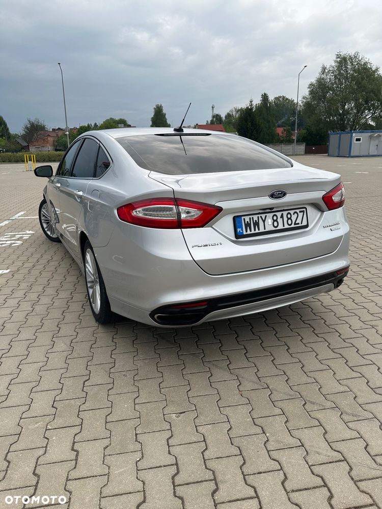 Ford Fusion 2.0 EcoBoost Titanium - 3