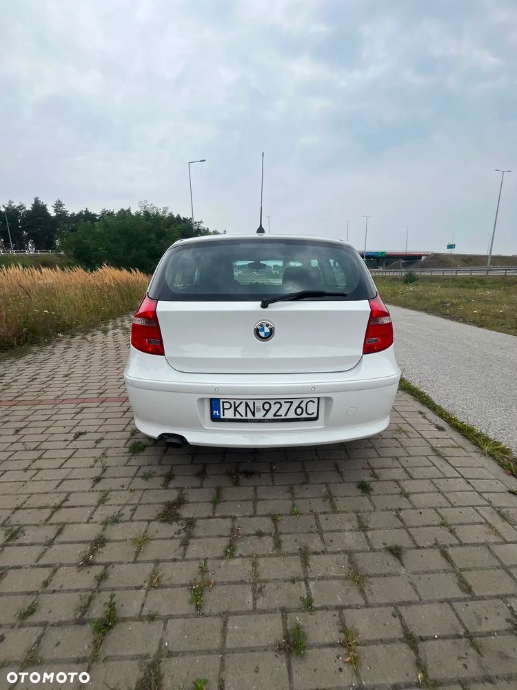 BMW Seria 1 116i - 4