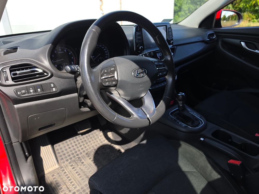 Hyundai i30 1.5 T-GDI 48V Comfort DCT - 10