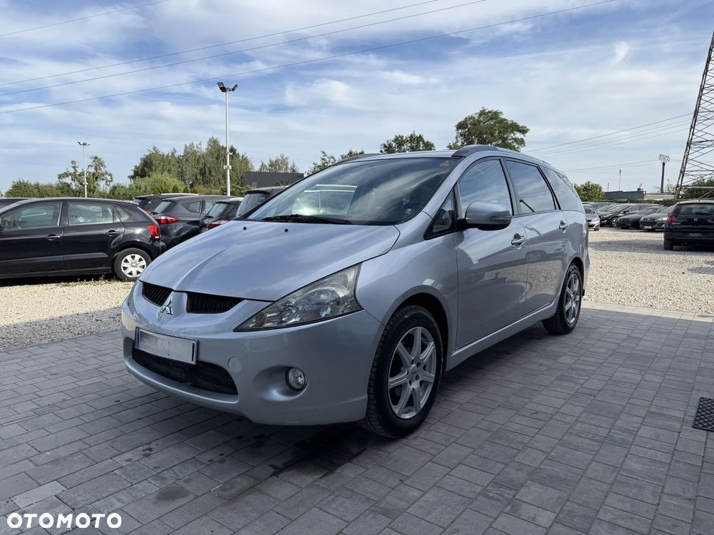 Mitsubishi Grandis 2.4 Inform - 8